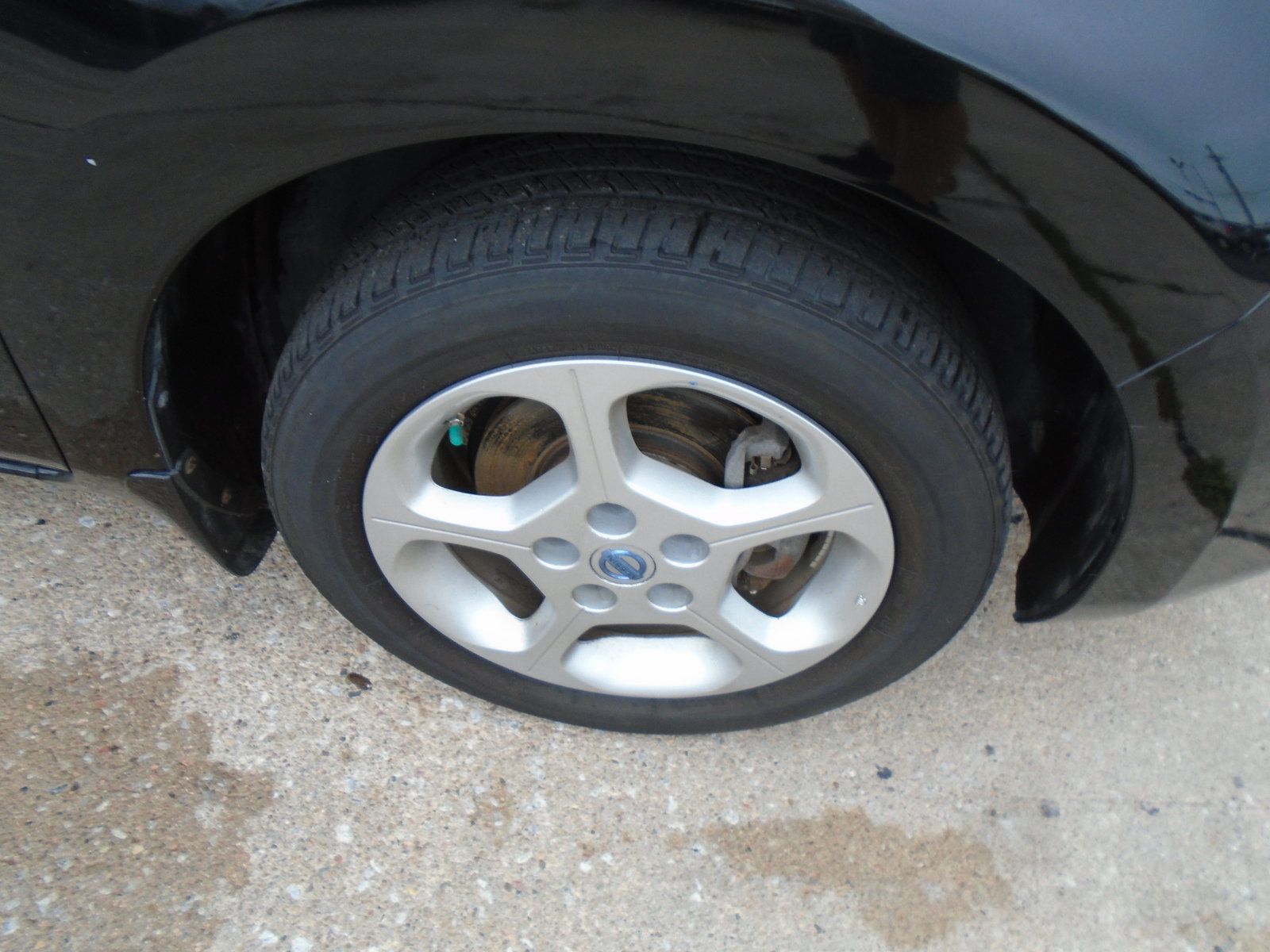 Used 2011 Nissan Leaf w/ Eco Design Pkg FWD image 19