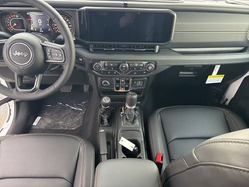 New 2026 Jeep Gladiator Sport image 26