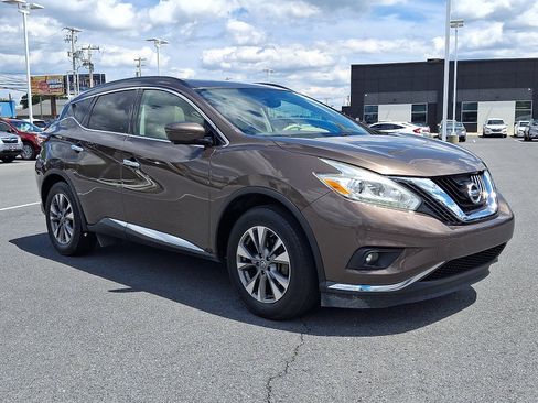 Used 2017 Nissan Murano SV w/ Premium Package AWD/4WD image 3