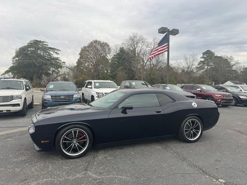 Used 2012 Dodge Challenger R/T image 2