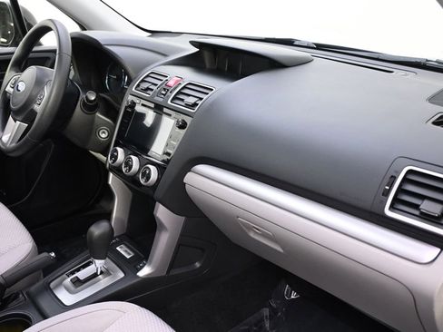 Used 2018 Subaru Forester 2.5i Premium image 15