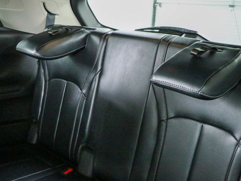 Used 2023 INFINITI QX60 Luxe w/ Cargo Package FWD image 26