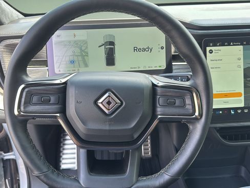 Used 2023 Rivian R1T Launch Edition AWD/4WD image 13