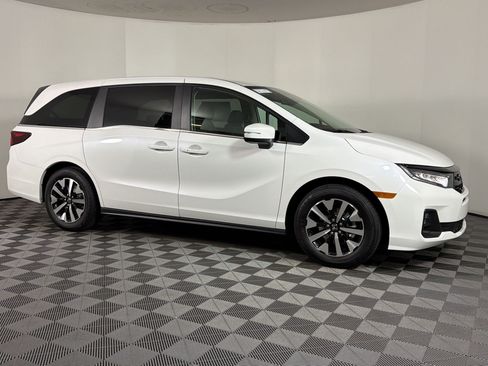 New 2026 Honda Odyssey EX-L image 6