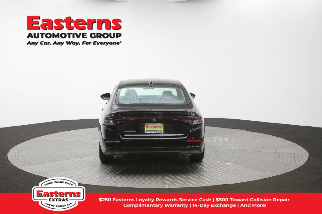 Used 2025 Honda Accord SE image 31