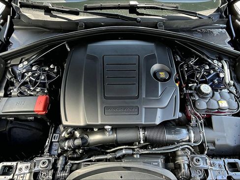 New 2026 Jaguar F-PACE R-Dynamic S image 11