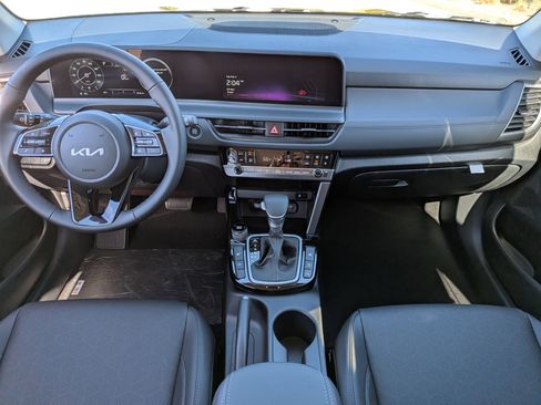 New 2026 Kia Seltos EX image 17