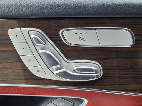 Used 2022 Mercedes-Benz GLC 300 image 10