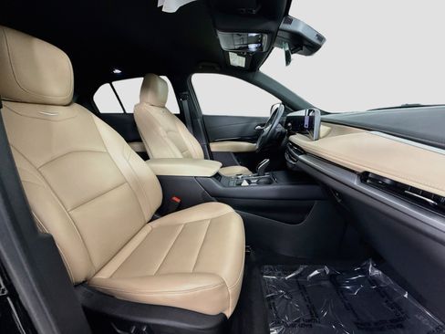 Used 2024 Cadillac XT4 Luxury FWD image 29