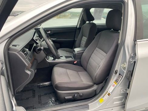 Used 2016 Toyota Camry LE FWD image 14