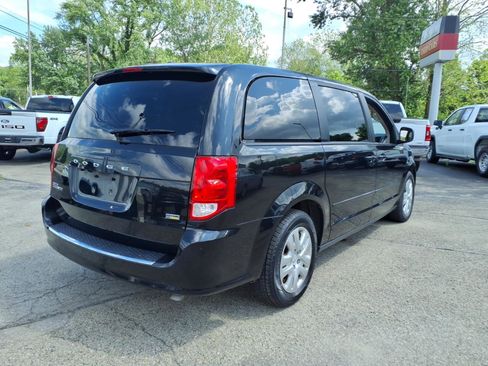 Used 2017 Dodge Grand Caravan SE w/ Power Window Group FWD image 3