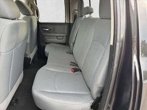 Used 2018 RAM 1500 Classic SLT image 17