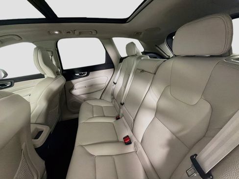 Certified 2024 Volvo XC60 B5 Plus AWD/4WD image 26