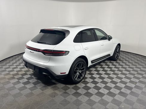 Certified 2024 Porsche Macan Turbo AWD/4WD image 7