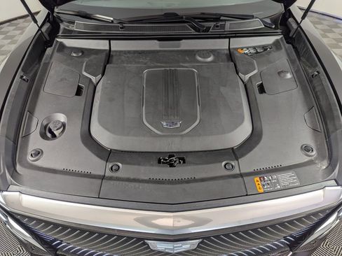 Used 2024 Cadillac Lyriq Luxury w/ LPO, Floor Liner Package image 27