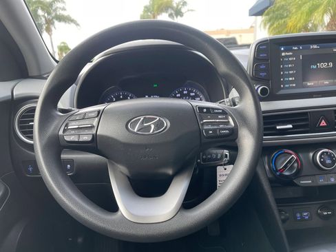 Used 2020 Hyundai Kona SE image 11