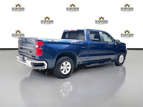 Used 2020 Chevrolet Silverado 1500 LT w/ Convenience Package image 5