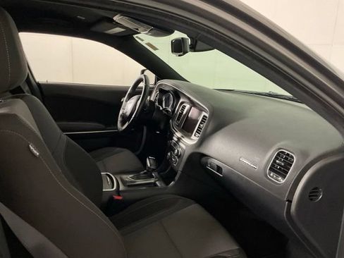 Used 2022 Dodge Charger SXT AWD/4WD image 32