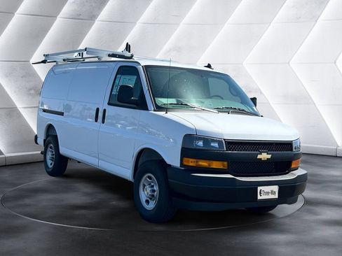 New 2026 Chevrolet Express 2500 w/ Driver Convenience Package RWD image 7