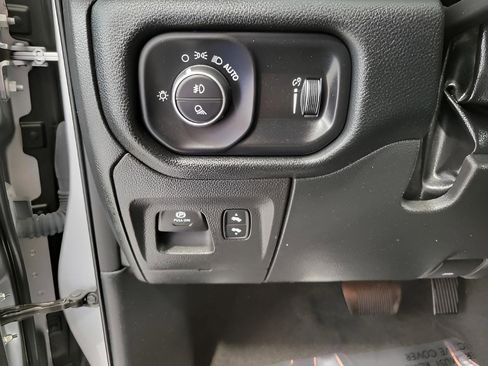 Used 2022 RAM 1500 Big Horn image 10