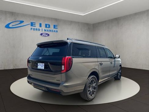 New 2027 Ford Expedition Max Platinum w/ Stealth Appearance Package AWD/4WD image 11