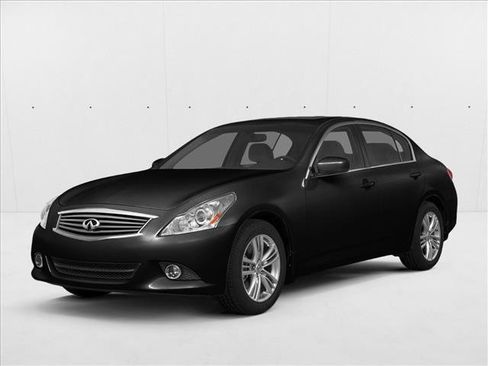 Used 2015 INFINITI Q40 AWD w/ Moonroof Package image 1