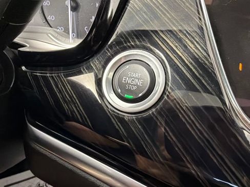 Used 2024 Cadillac XT6 Premium Luxury w/ LPO, Floor Liner Package FWD image 34