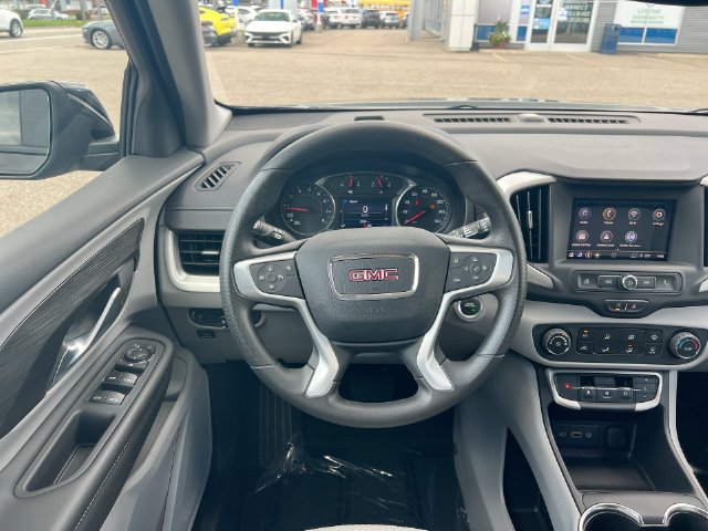 Used 2024 GMC Terrain SLE w/ Fleet Convenience Package FWD image 20