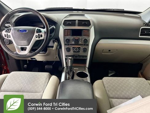 Used 2014 Ford Explorer XLT FWD image 7