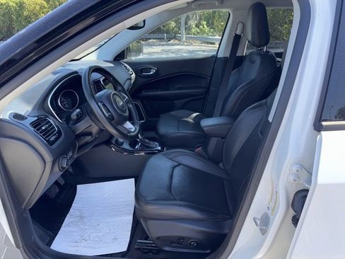 Used 2021 Jeep Compass Limited w/ Elite Interior Group image 9