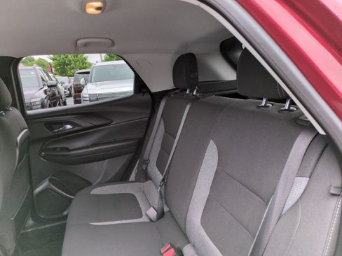 Used 2024 Chevrolet TrailBlazer LS w/ LS Convenience Package FWD image 32