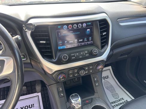 Used 2018 GMC Acadia SLT image 13