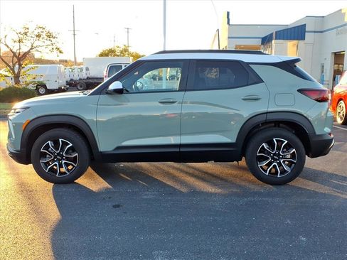 Used 2025 Chevrolet TrailBlazer ACTIV w/ Convenience Package image 4