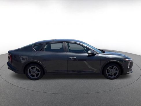 Used 2025 Kia K4 FWD image 16