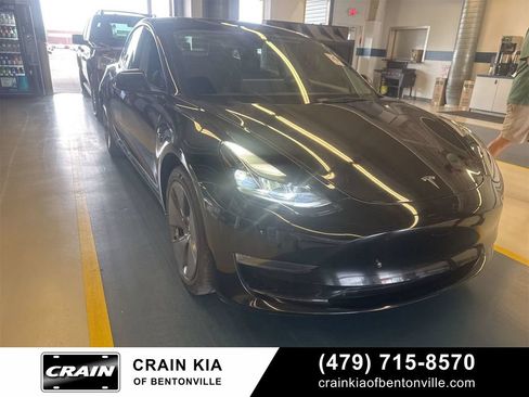 Used 2023 Tesla Model 3 Standard Range RWD image 2