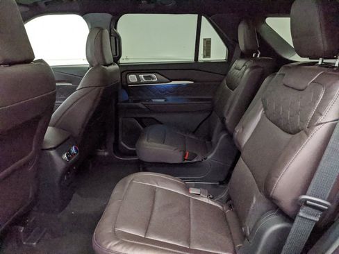 New 2025 Ford Explorer Platinum w/ Ultimate Package image 23