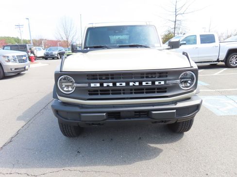 Used 2025 Ford Bronco Big Bend image 2