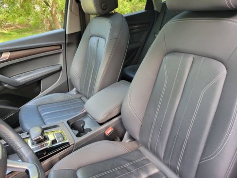 Used 2023 Audi Q5 2.0T Premium Plus w/ Premium Plus Package AWD/4WD image 18