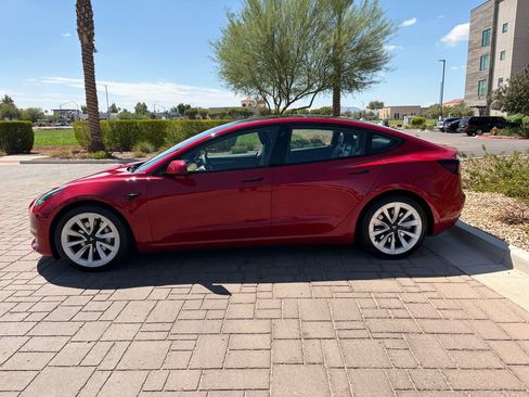Used 2022 Tesla Model 3 RWD image 5