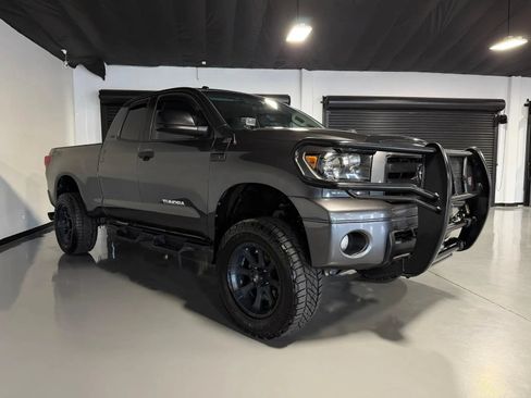 Used 2012 Toyota Tundra 2WD Double Cab w/ Sport Appearance Pkg image 3