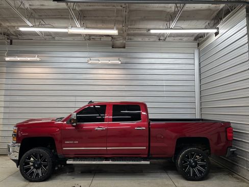 Used 2019 Chevrolet Silverado 3500 LTZ w/ Duramax Plus Package AWD/4WD image 6