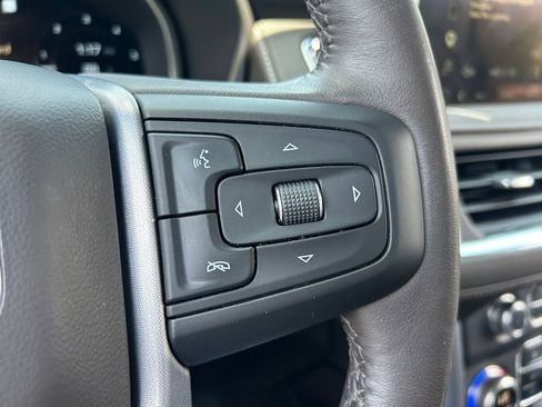 Used 2022 GMC Yukon SLT w/ SLT Luxury Package RWD image 25