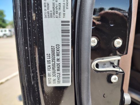 New 2025 RAM 2500 Limited image 34