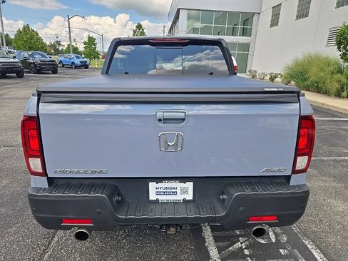 Used 2023 Honda Ridgeline Black Edition image 9