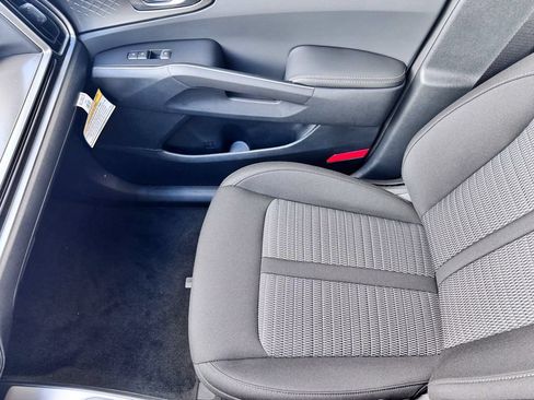 New 2026 Kia Sorento LX FWD image 21