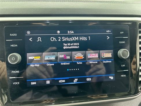 Used 2022 Volkswagen Atlas SE image 21