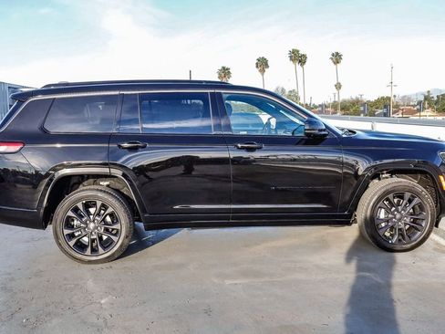 New 2026 Jeep Grand Cherokee L Limited AWD/4WD image 13