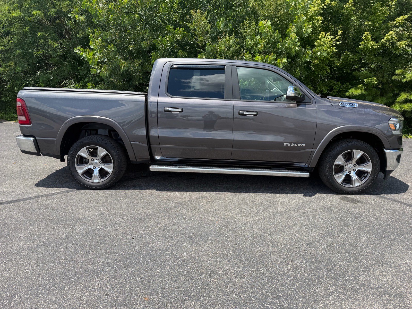 Used 2022 RAM 1500 Laramie AWD/4WD image 24