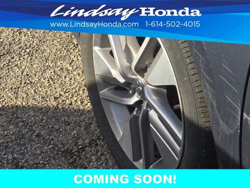 Used 2014 Toyota Corolla LE image 19