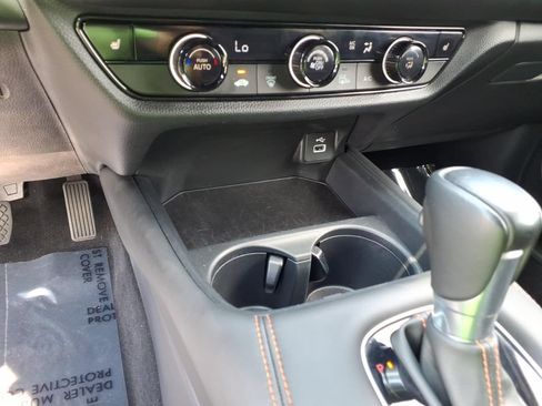 Used 2024 Honda HR-V Sport image 11